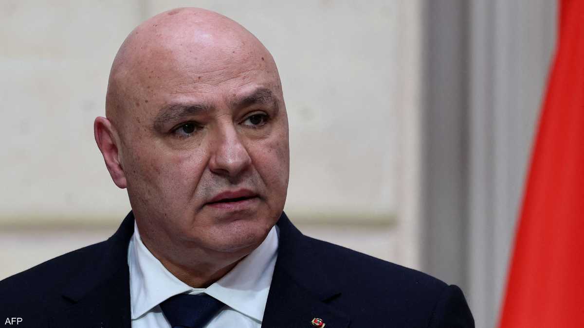 عون يدعو حزب الله لـ"الرهان" على الدولة اللبنانية