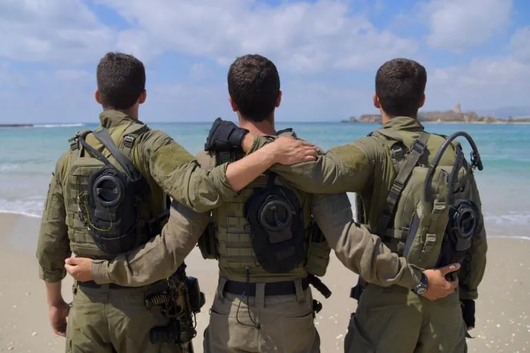 هآرتس: انتحار 7 جنود إسرائيليين خلال يوليو الجاري